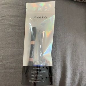 Shadow Stick with Sharpener